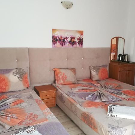 Guest House Stenli Primorsko Esterno foto
