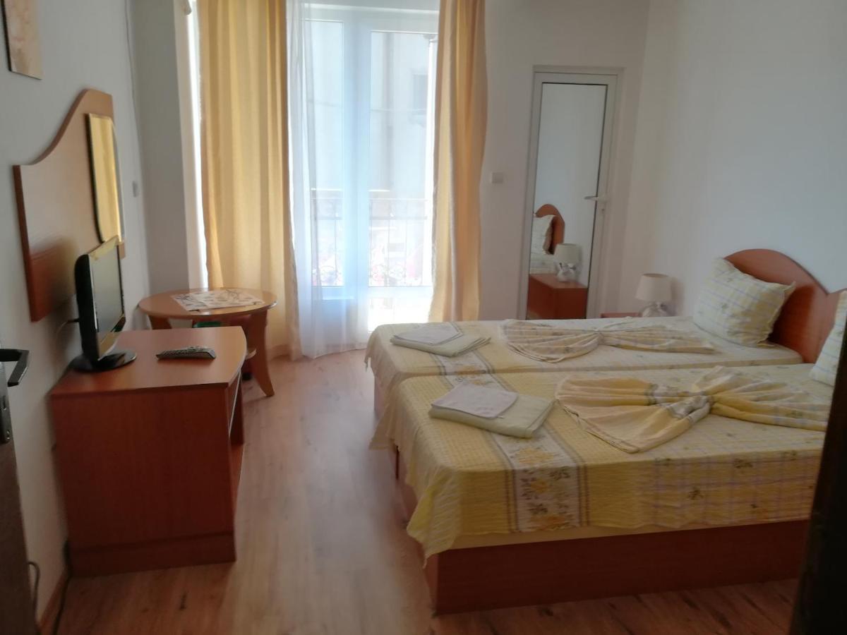 Guest House Stenli Primorsko Esterno foto